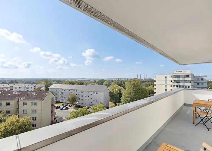 Crew Beds - In For 7 People - 75m2, 3x Bedroom, 7x Single Bed, Free Coffee, Wifi & Parking - 24h Check In #wob03 *